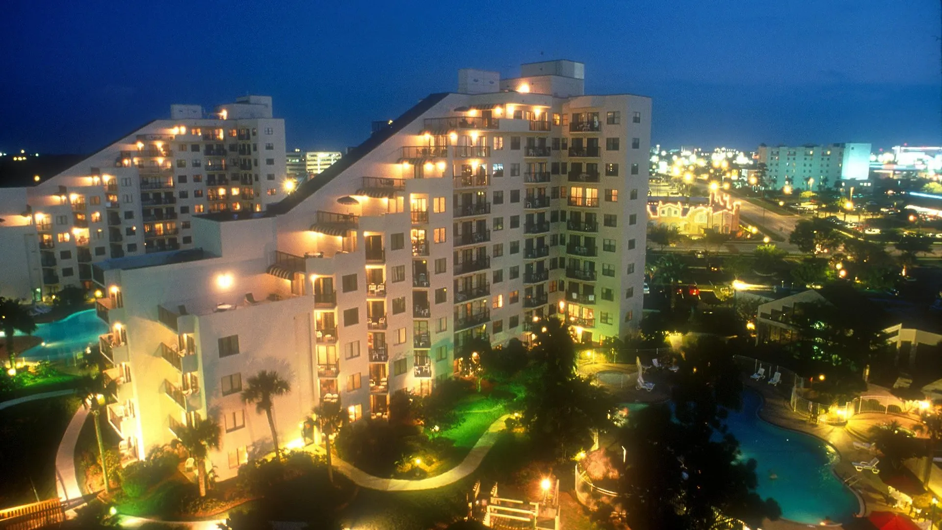 Hotel Enclave Suites, A Staysky & Near Universal Orlando