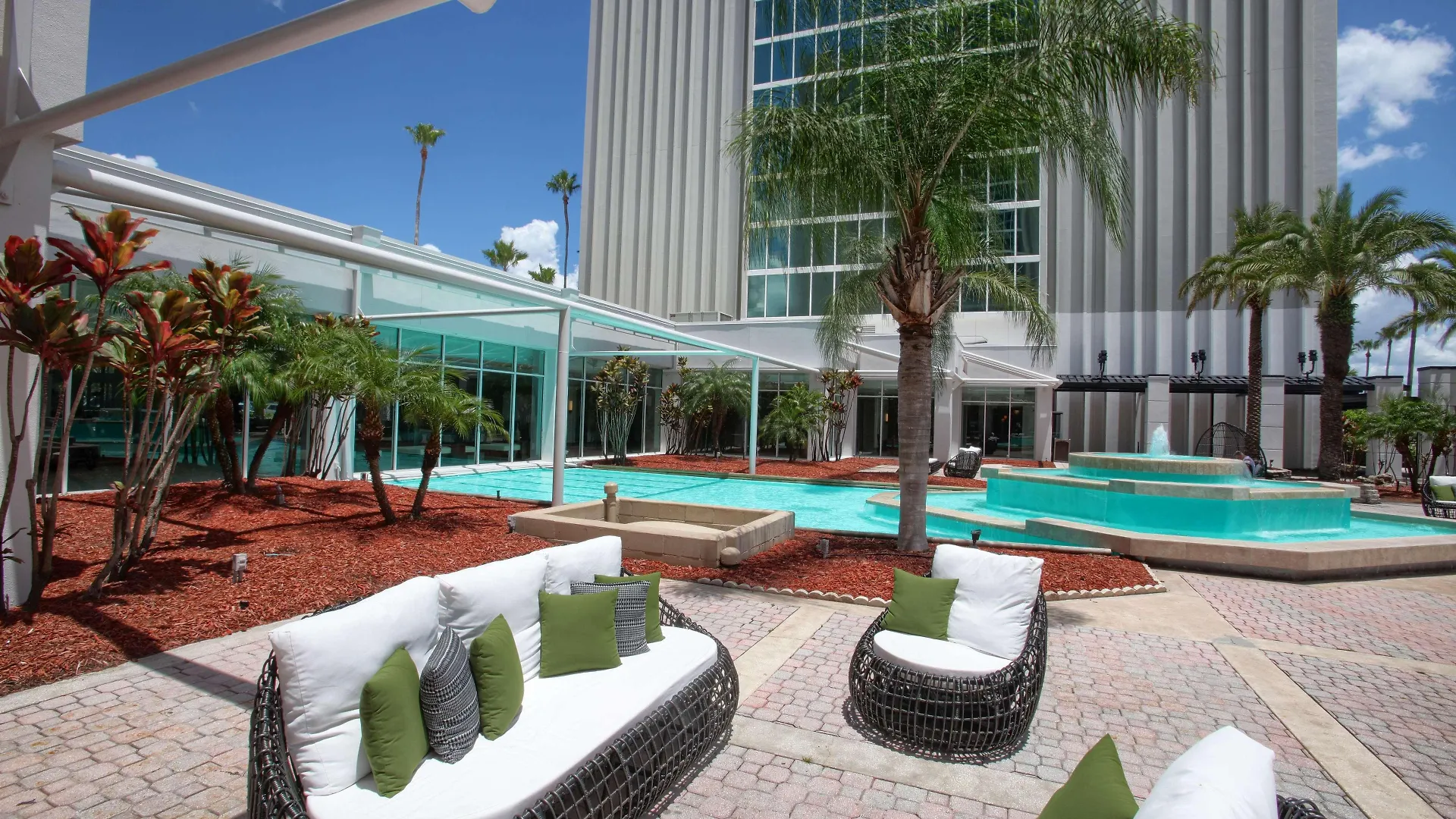 Doubletree By Hilton At The Entrance To Universal 3*