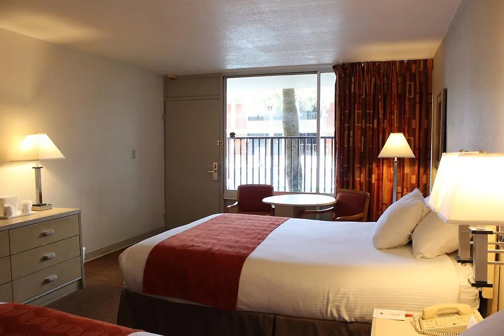 Ramada By Wyndham Kissimmee Gateway - Free Theme Park Shuttle Hotel 3*