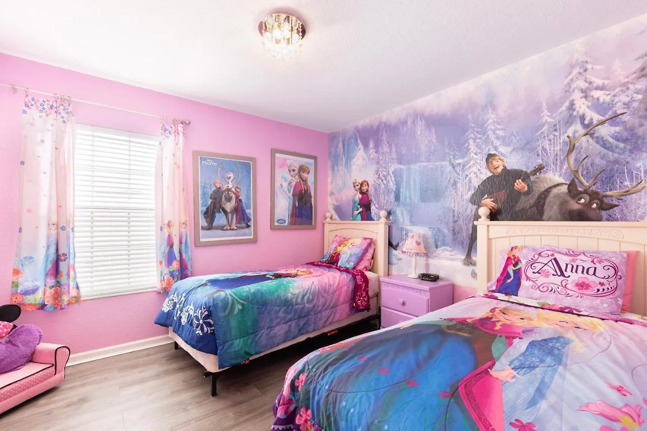 Windsor Hills Resort! 2 Miles To Disney! 6 Bedroom With Private Pool & Сasa de vacaciones