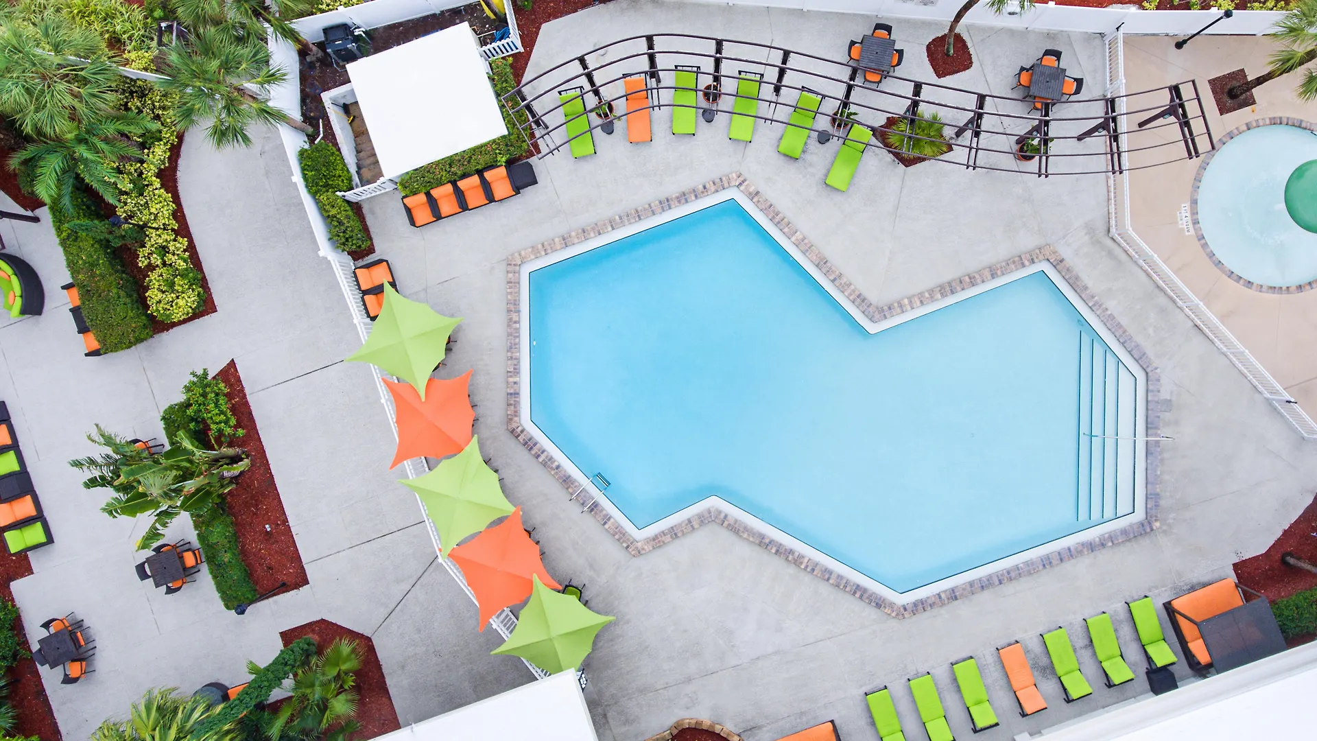 Resort & Across From Universal By Ihg