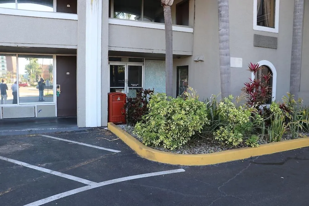 Penzion Howard Johnson By Wyndham Orlando-international Drive 2*