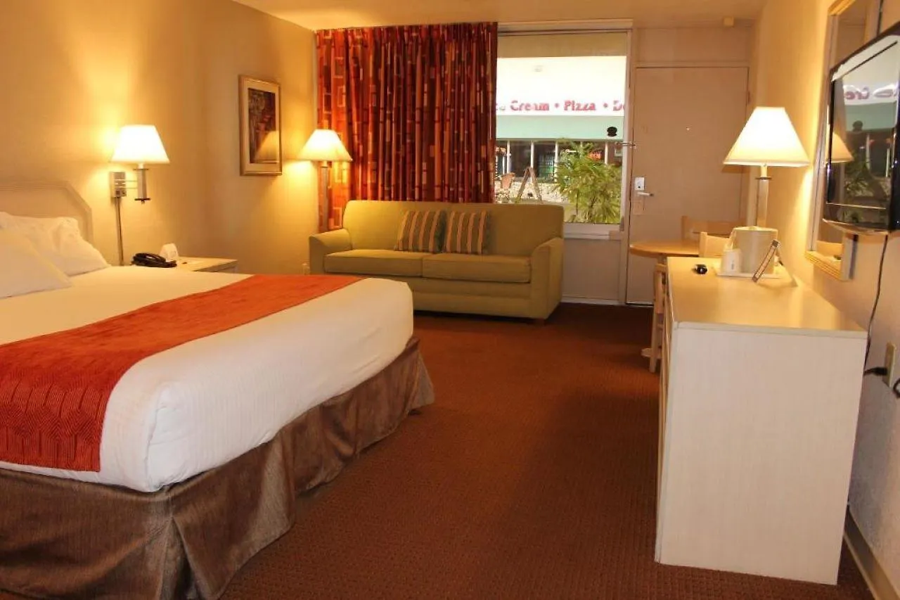 Ramada By Wyndham Kissimmee Gateway - Free Theme Park Shuttle Hotel Four Corners
