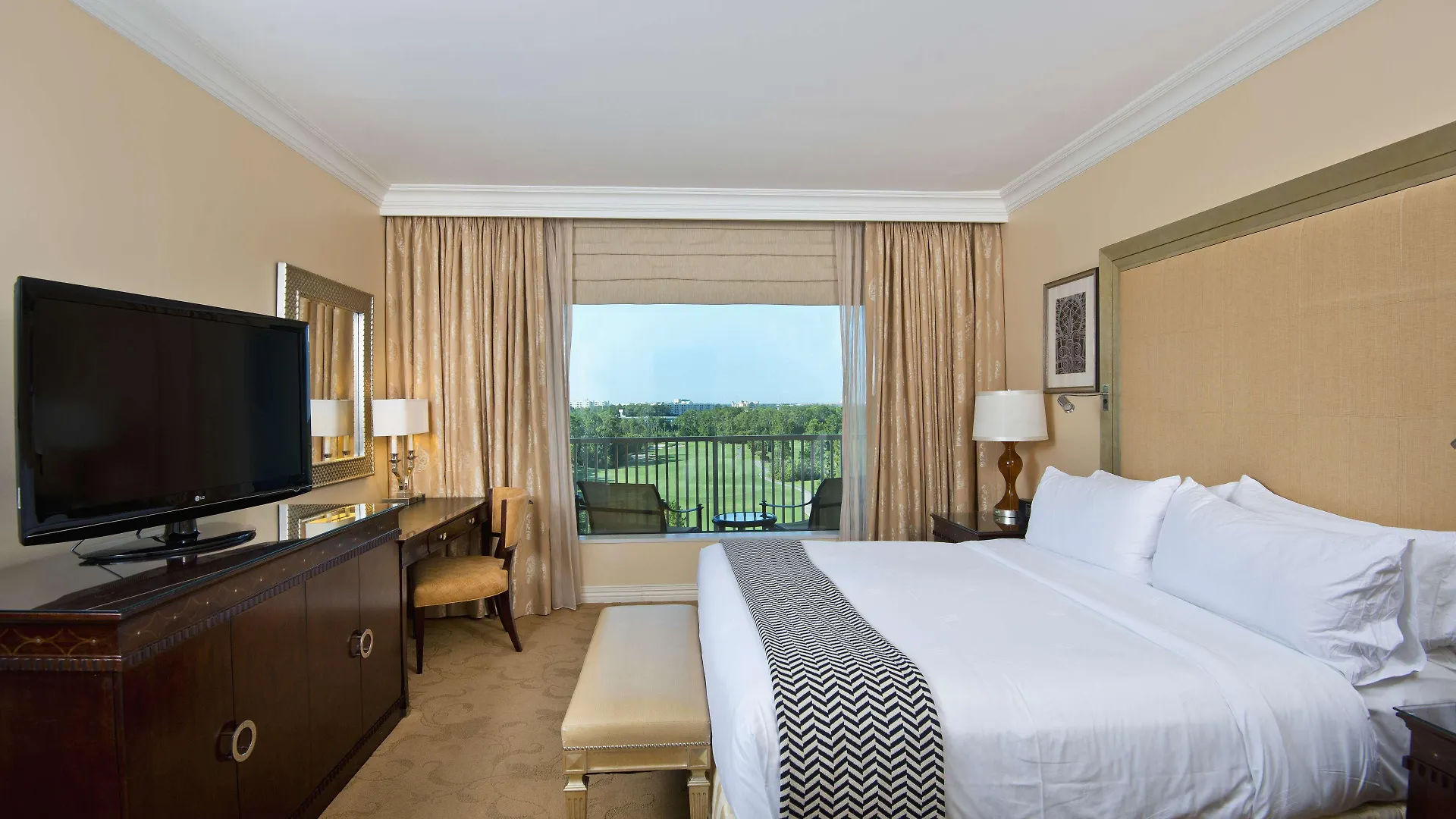 Waldorf Astoria Orlando - An Official Walt Disney World 5* Lake Buena Vista