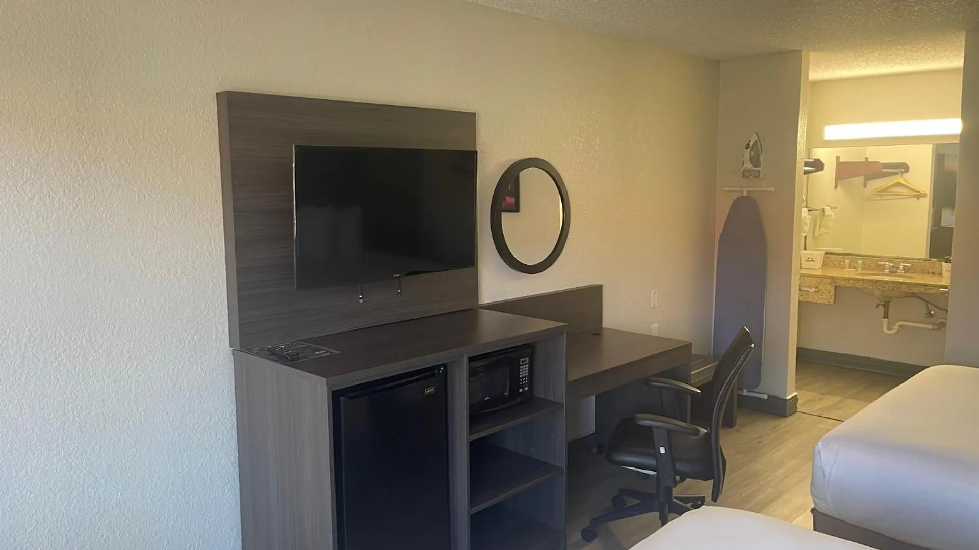 Quality & Orlando East - Ucf Area