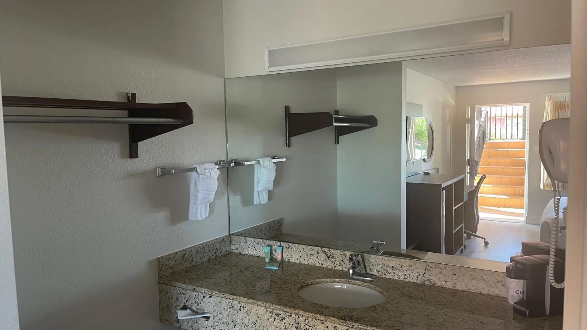 Quality & Orlando East - Ucf Area