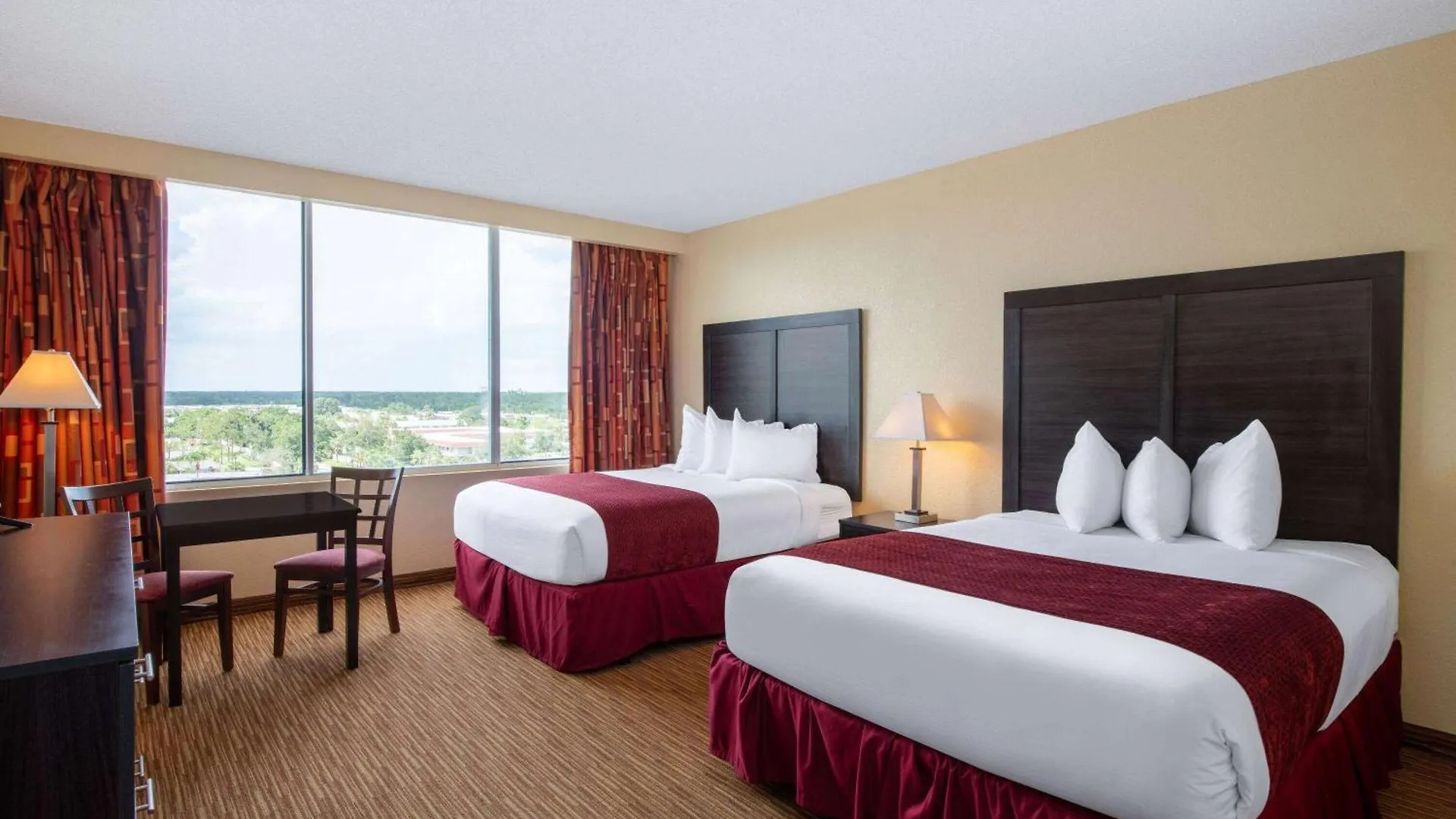 Ramada By Wyndham Kissimmee Gateway - Free Theme Park Shuttle 3* Four Corners