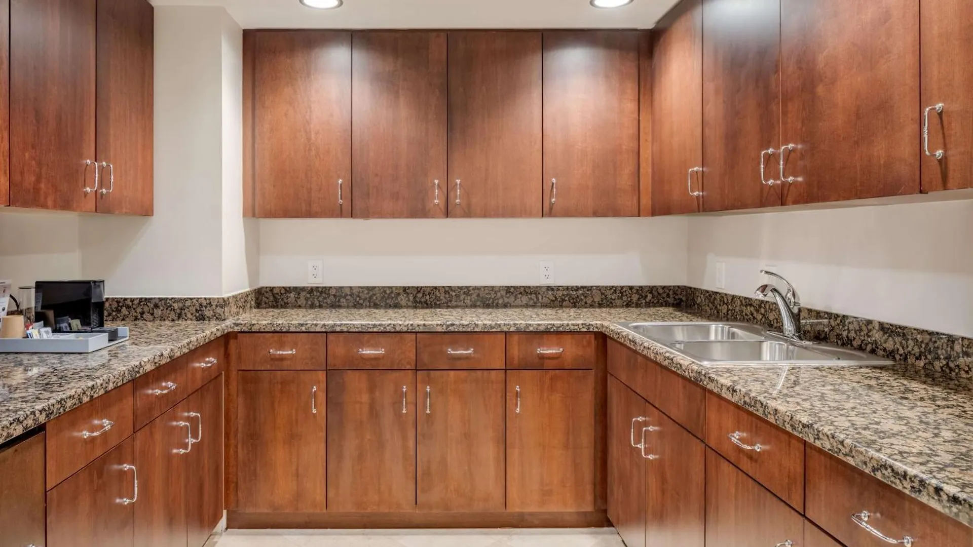 Signia By Hilton Orlando - An Official Walt World Lake Buena Vista