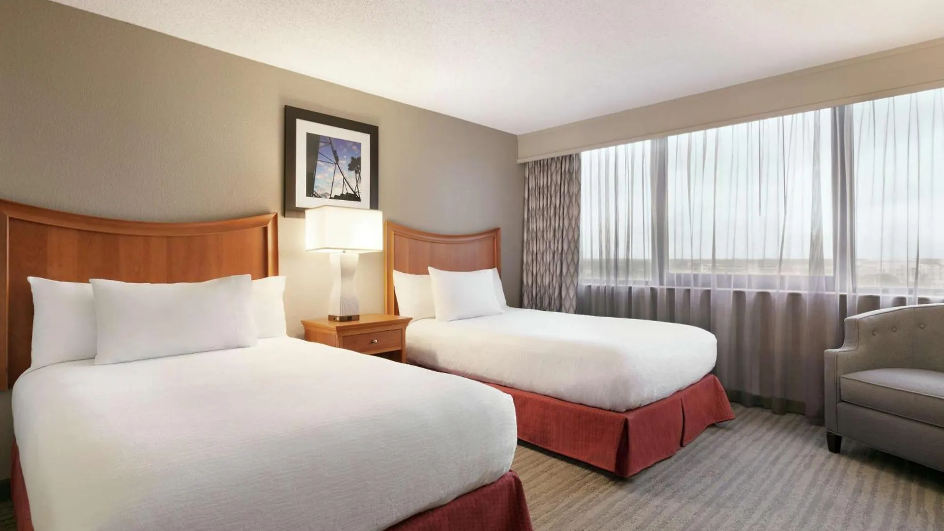Embassy By Hilton Orlando International Drive Icon Park Hotell 3*