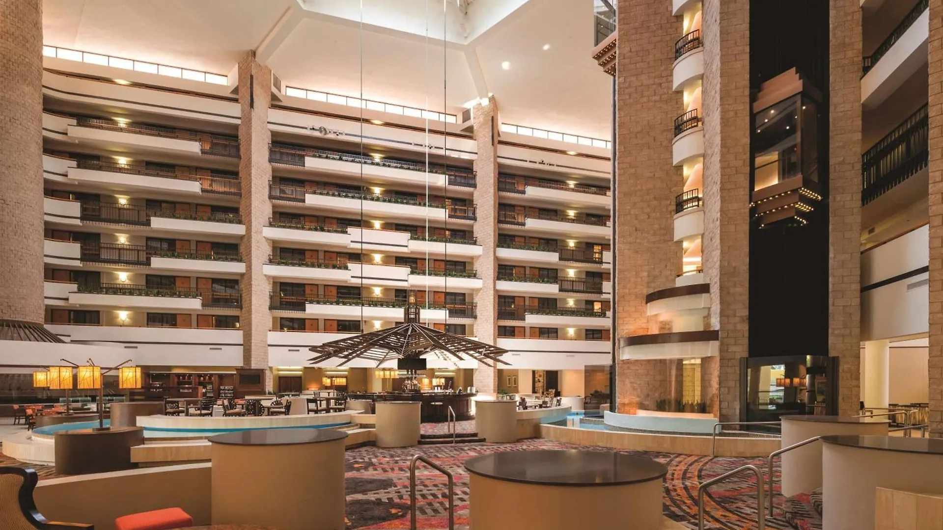 Hotell Embassy By Hilton Orlando International Drive Icon Park