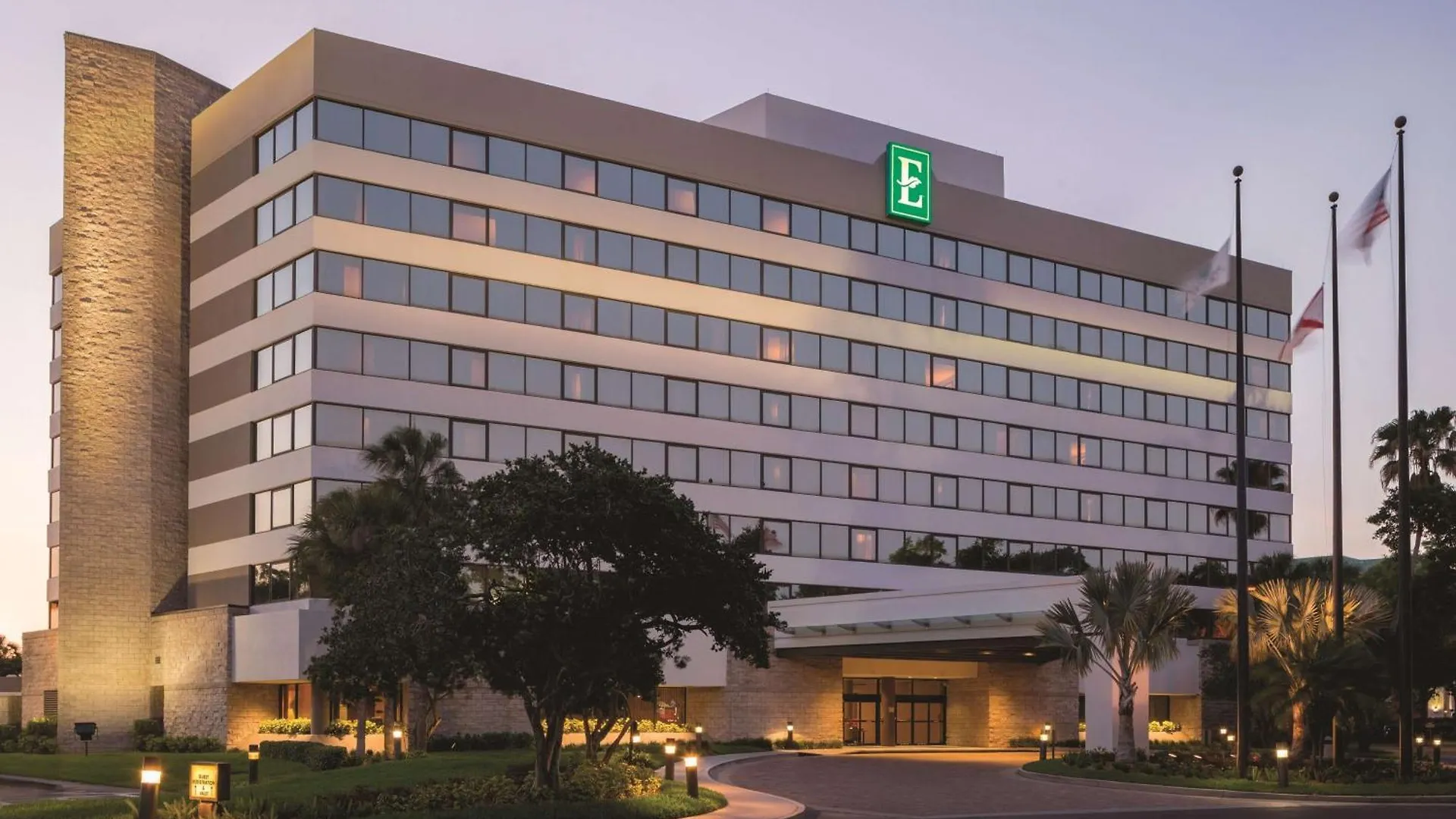 Embassy By Hilton Orlando International Drive Icon Park 3*