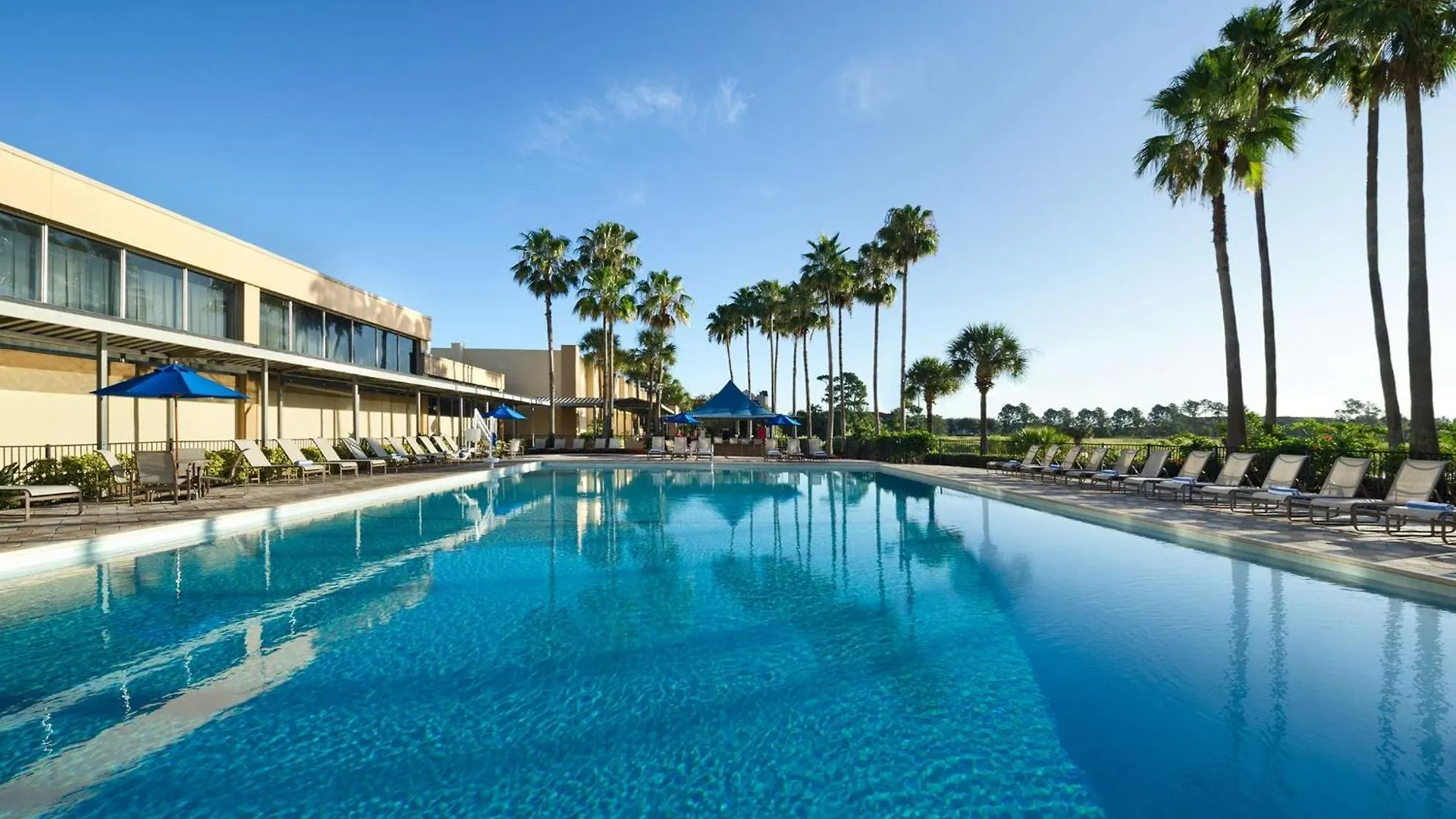 Doubletree By Hilton At The Entrance To Universal