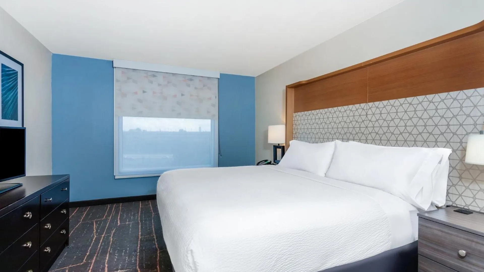 & Across From Universal By Ihg 3* Orlando