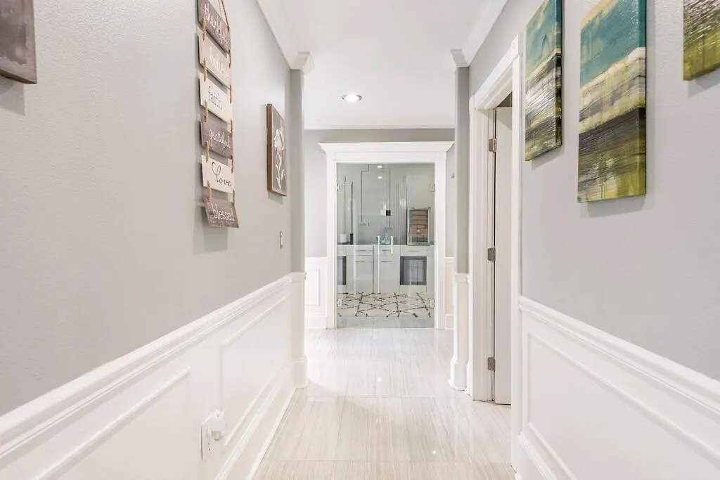 Luxury 6000 Sqft Mansion In Downtown Sleeps 14 Orlando