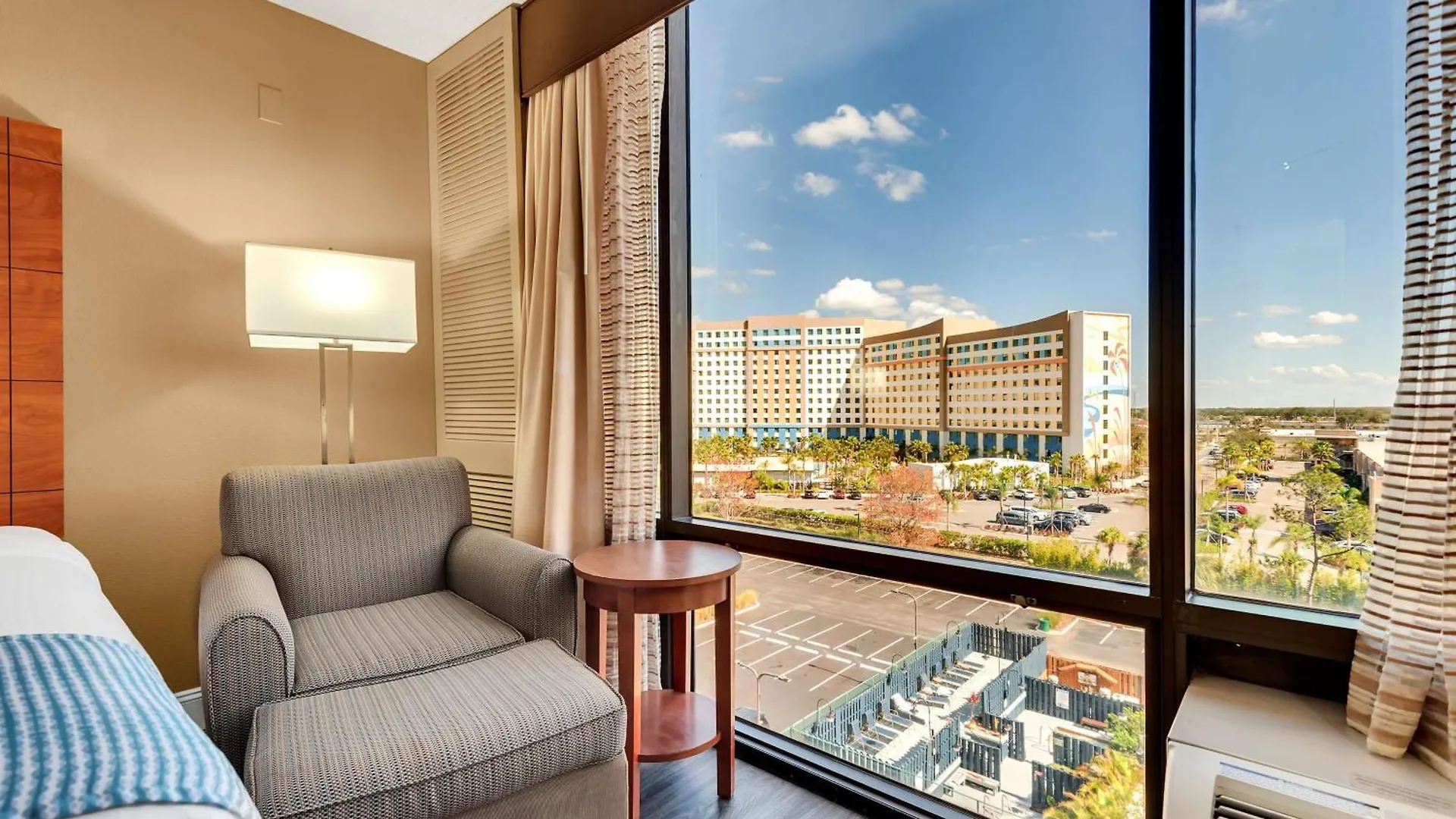 Western Gateway Orlando
