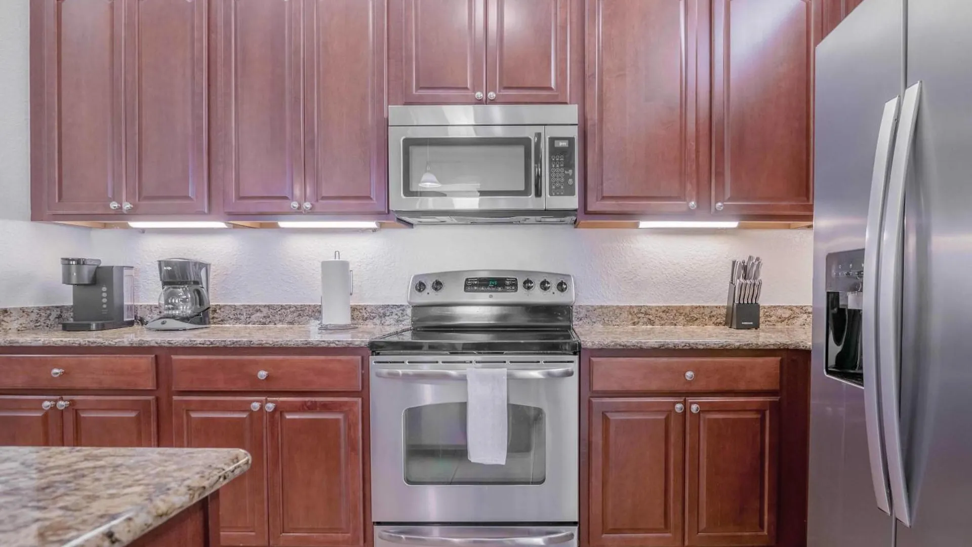 New! Stunning Vista Cay Lakeview Panorama Near Theme Parks Walk To Convention Center And Int'l Drive Tatil Evi Orlando