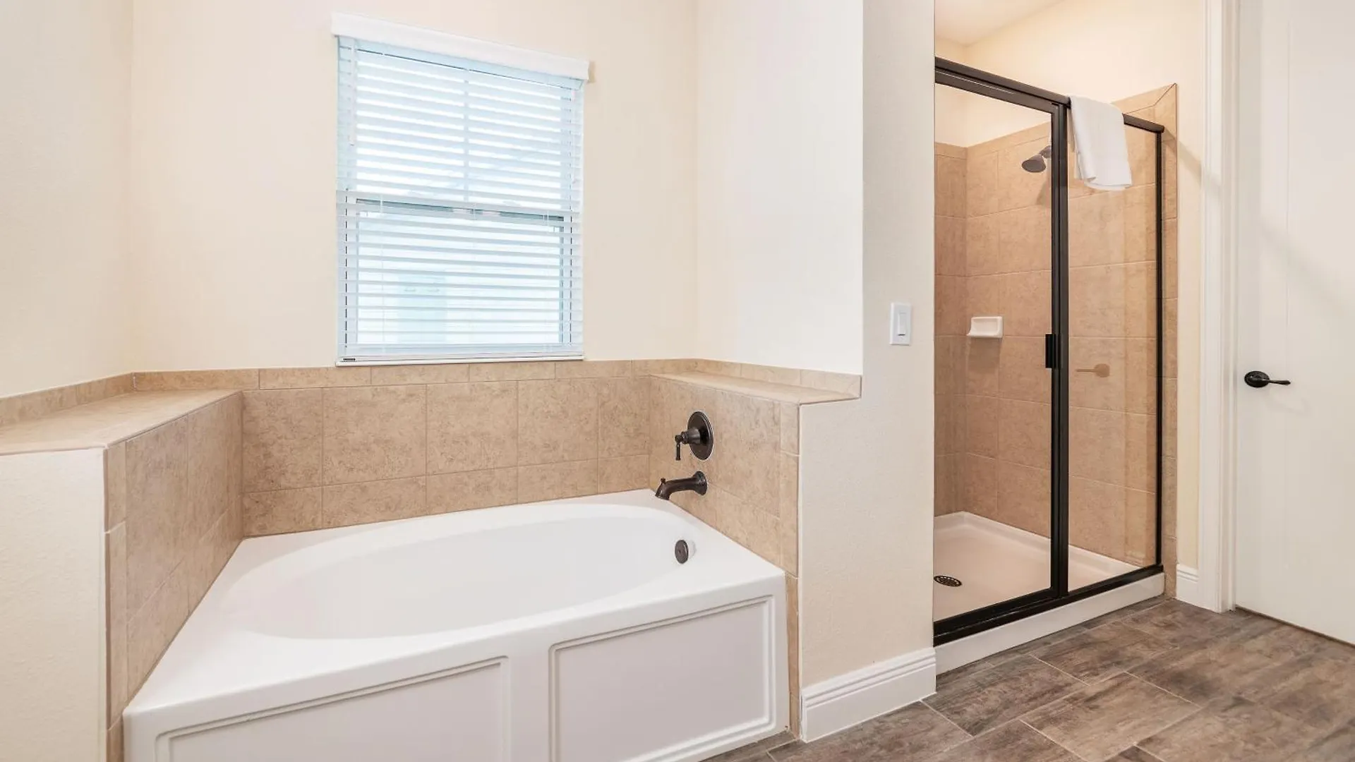 High Tide With Private Pool Near With Margaritaville Access - 8053su *