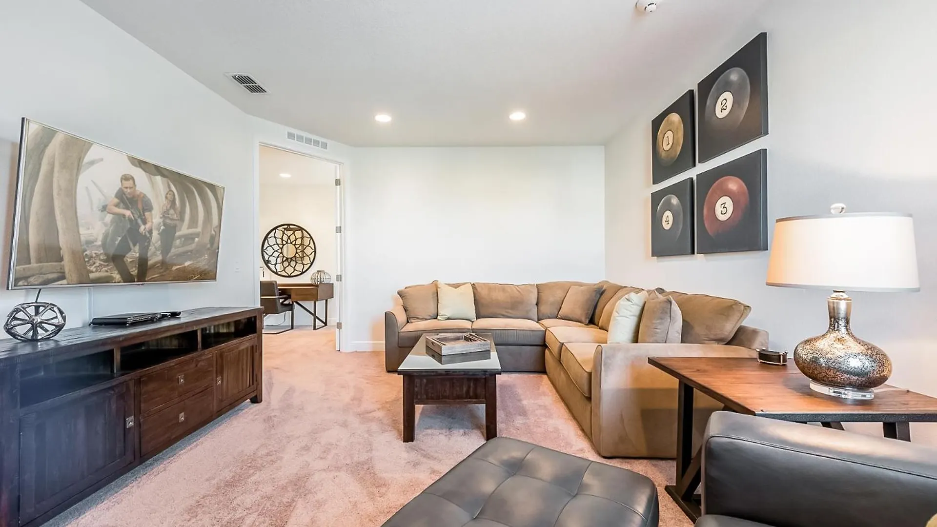 Spacious By Rentyl Near With Private Pool & Amenities - 391f Semesterbostad