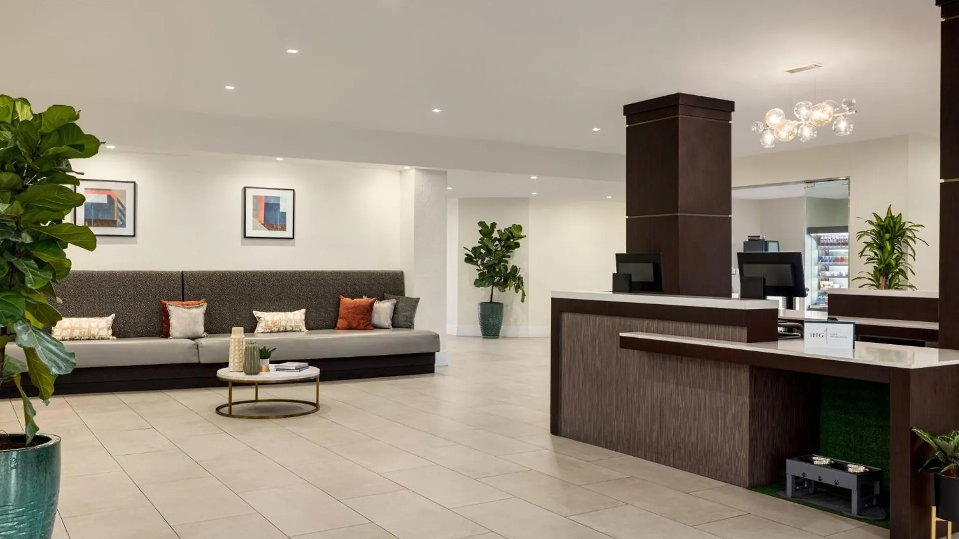 Hotel Crowne Plaza Orlando - Buena Vista By Ihg Lake Buena Vista