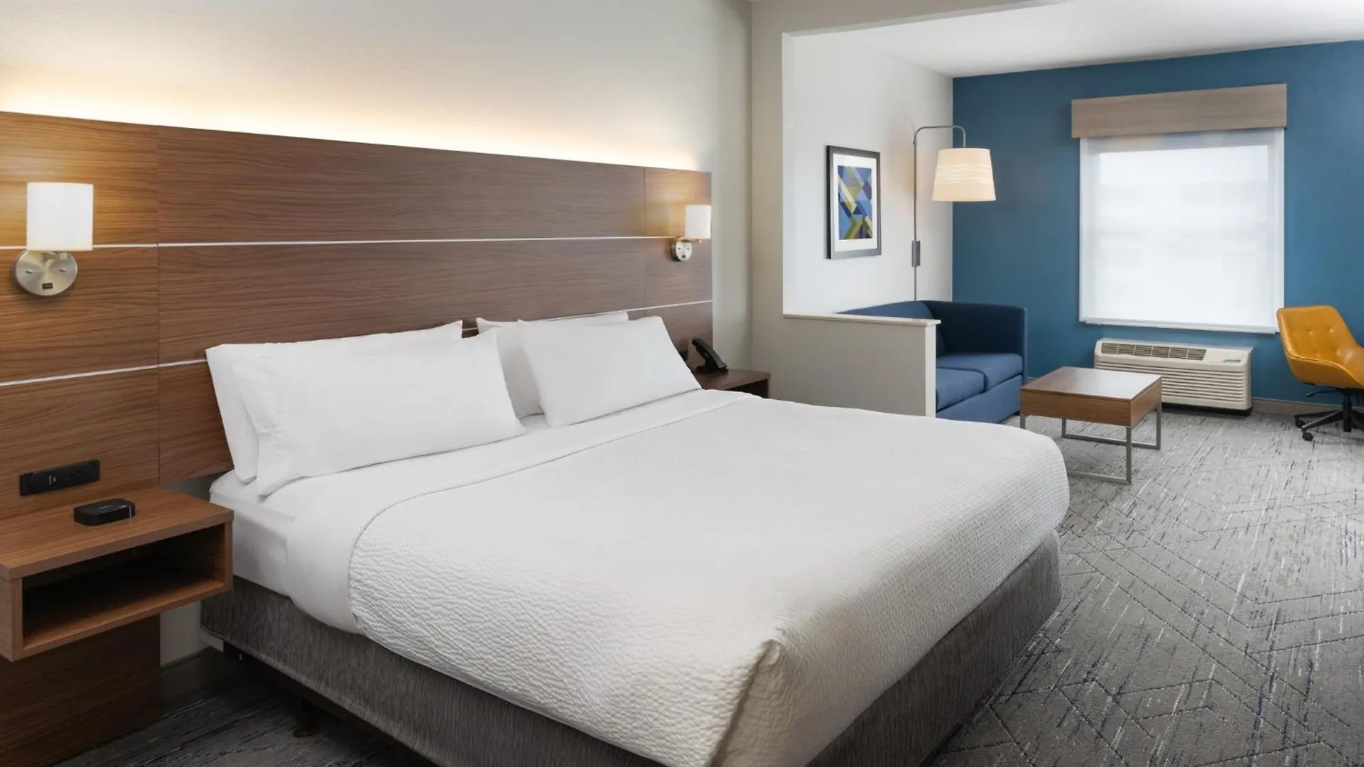 Holiday Express & International Airport By Ihg 2*