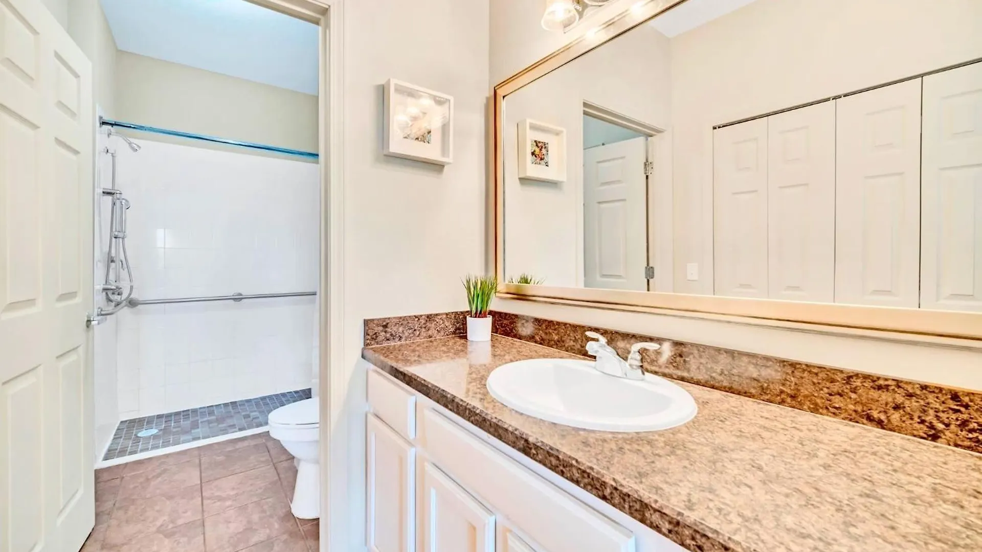 Bright - 2br With Pool & Hot Tub, Near Disney! *