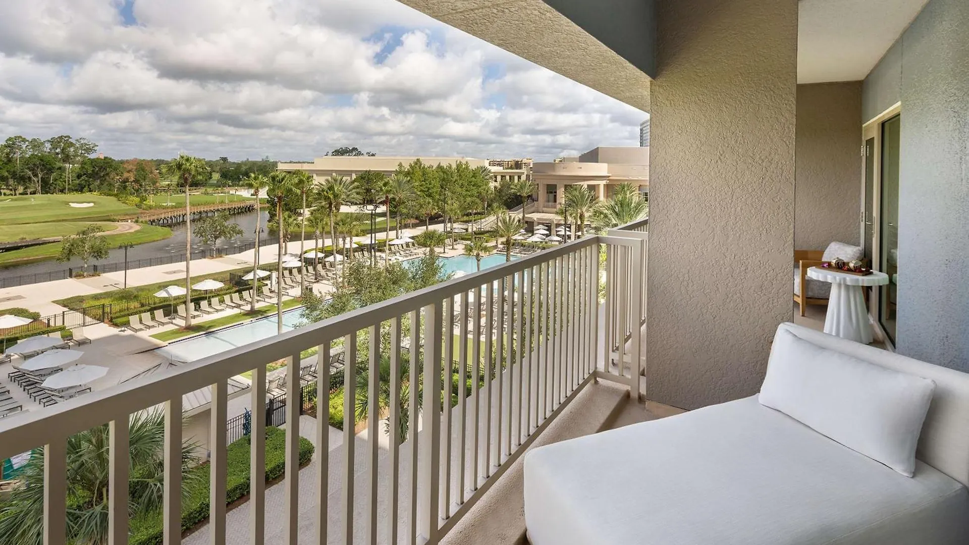 Waldorf Astoria Orlando - An Official Walt Disney World Lake Buena Vista