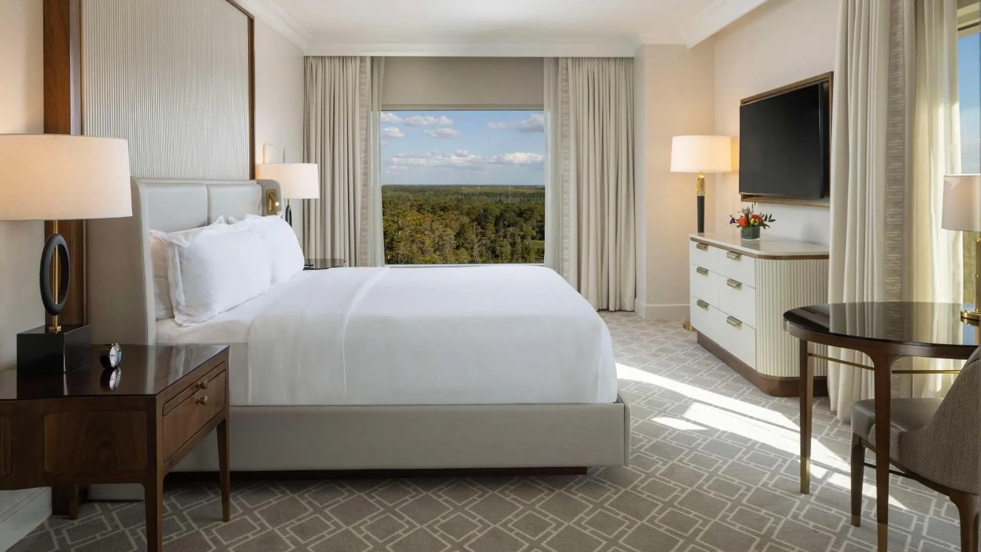 Waldorf Astoria Orlando - An Official Walt Disney World Lake Buena Vista