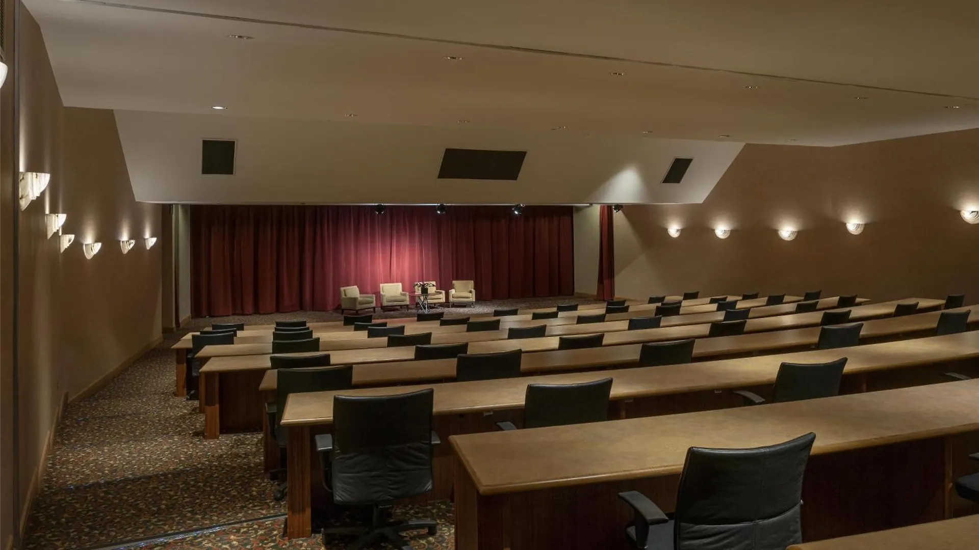 Otel Hyatt Regency International Airport