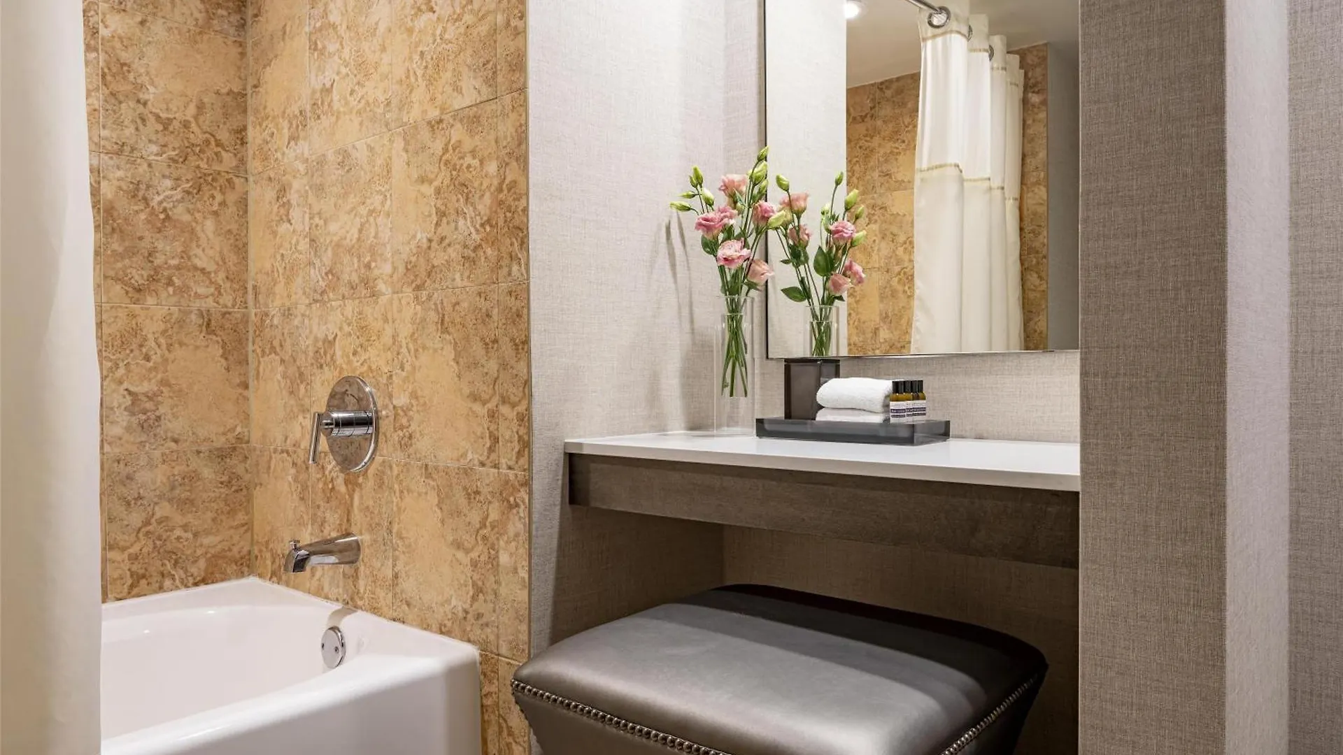 Otel Hyatt Regency International Airport