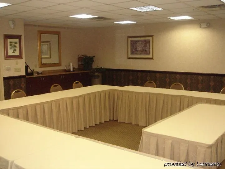 Hotell Holiday Express & International Airport By Ihg