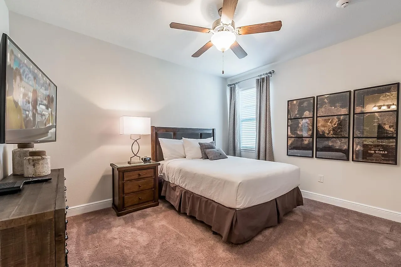 Spacious By Rentyl Near With Private Pool & Amenities - 391f Orlando