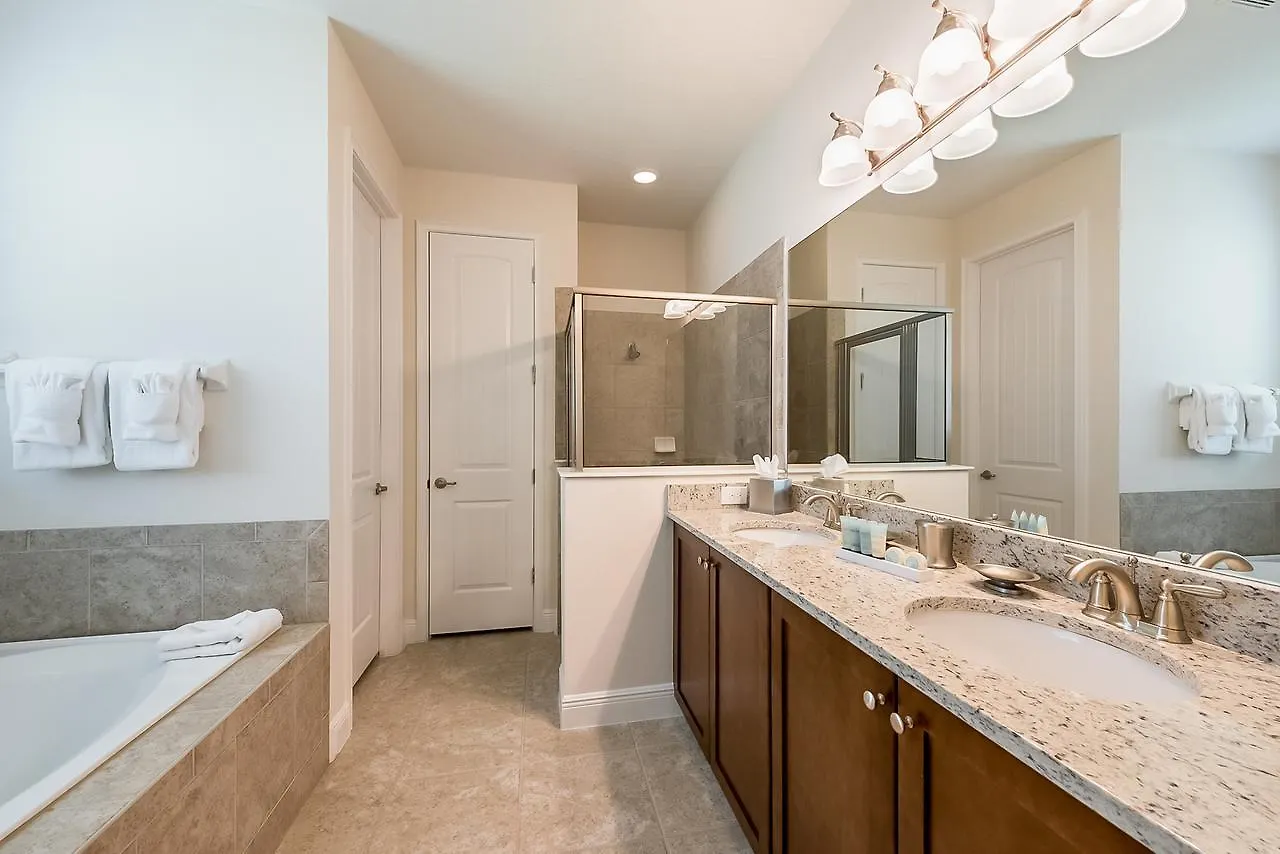 Semesterbostad Spacious By Rentyl Near With Private Pool & Amenities - 391f Orlando
