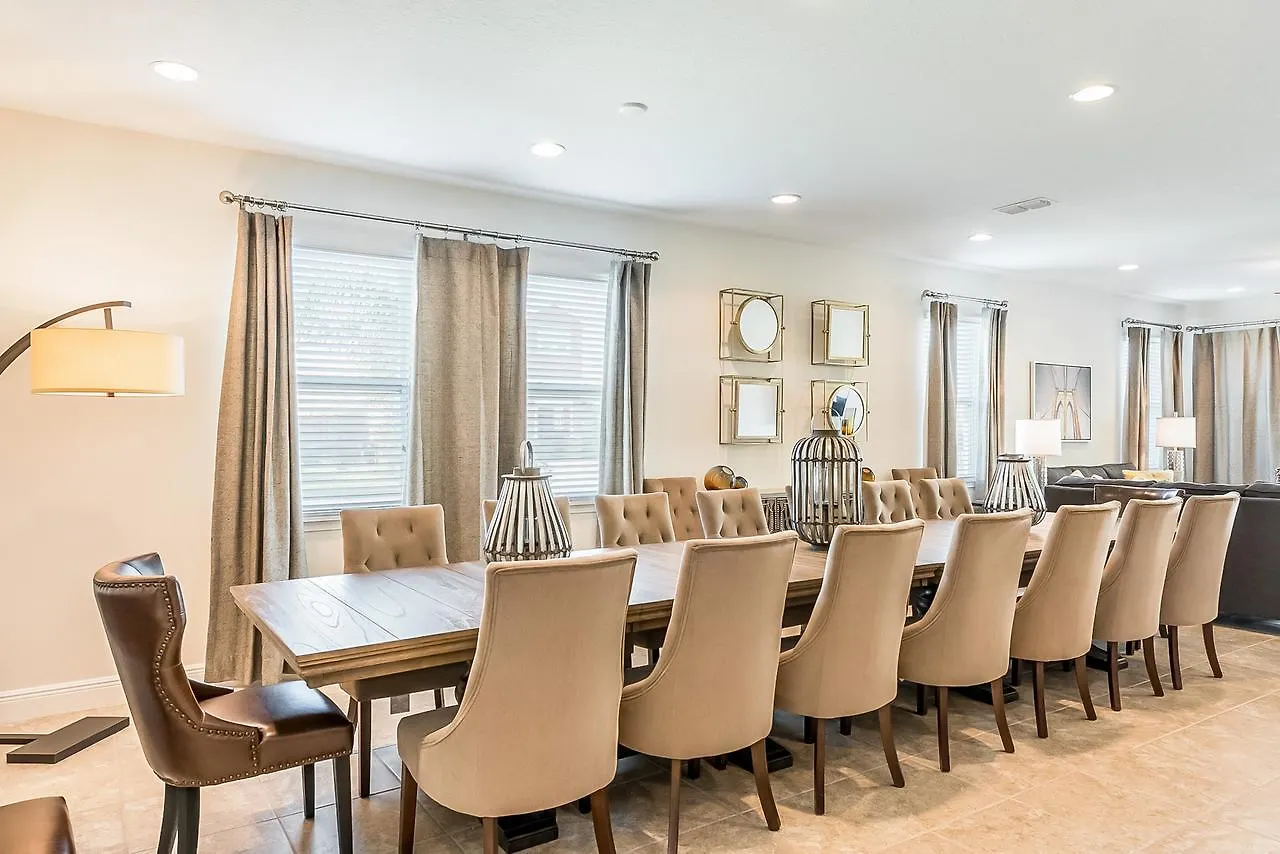Spacious By Rentyl Near With Private Pool & Amenities - 391f Semesterbostad *