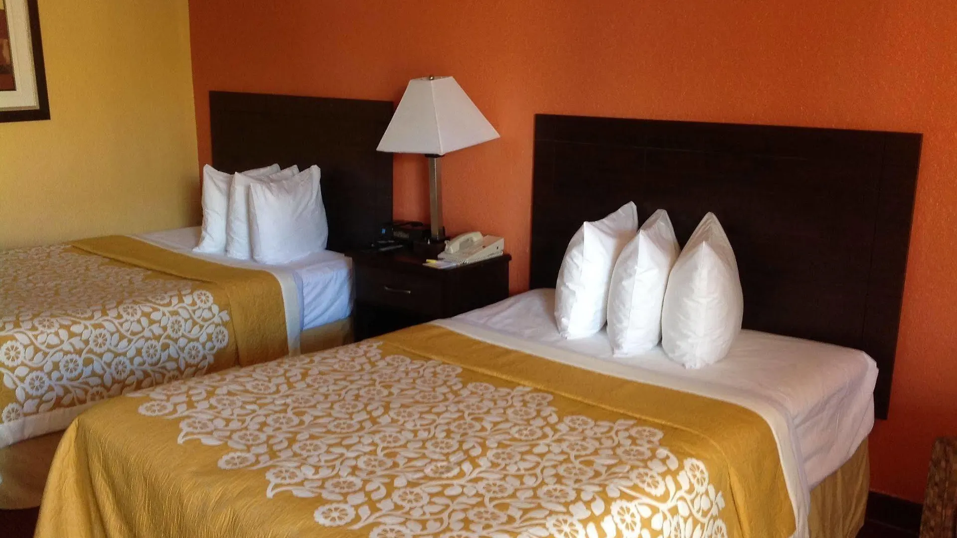 Howard Johnson By Wyndham Orlando-international Drive 2* Orlando