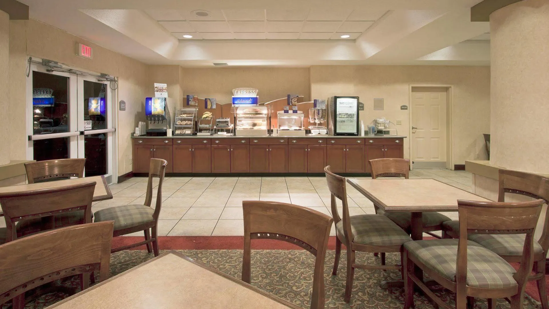 Holiday Express & International Airport By Ihg Hotell Orlando