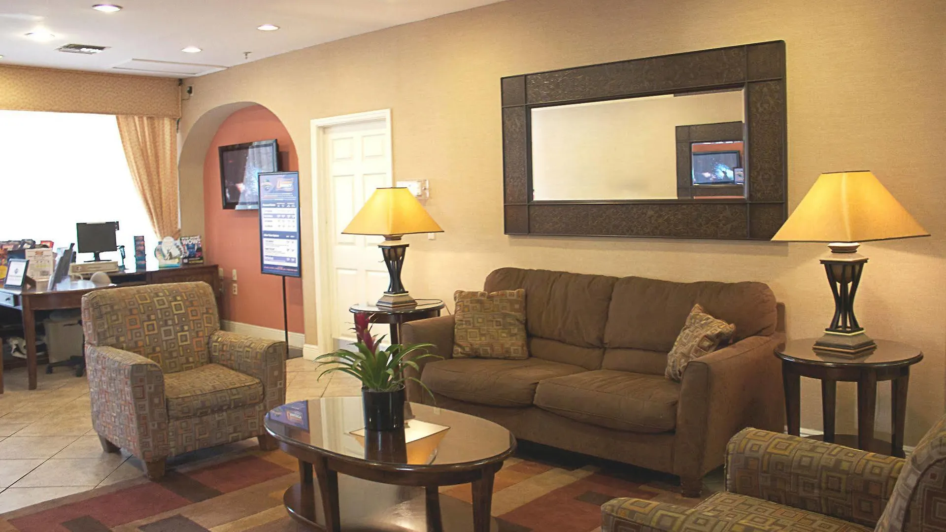 Enclave Suites, A Staysky & Near Universal Hotel