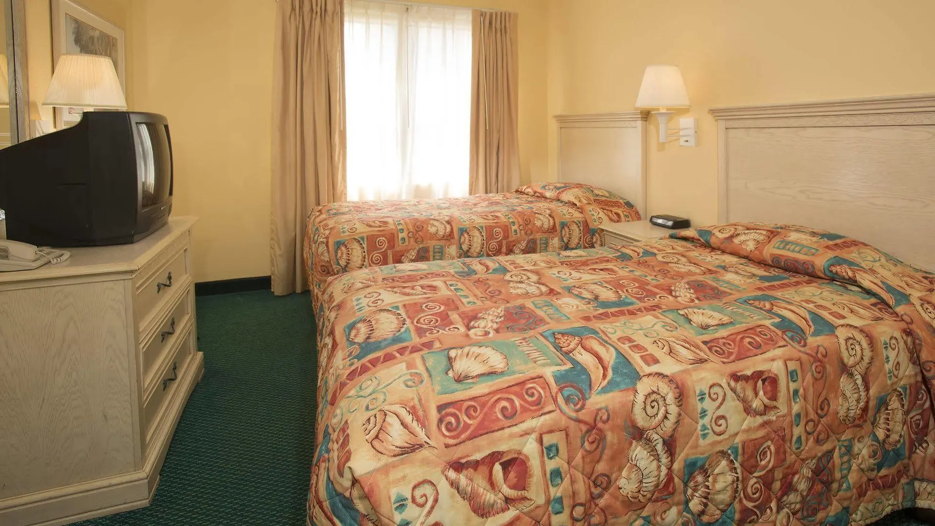 Enclave Suites, A Staysky & Near Universal