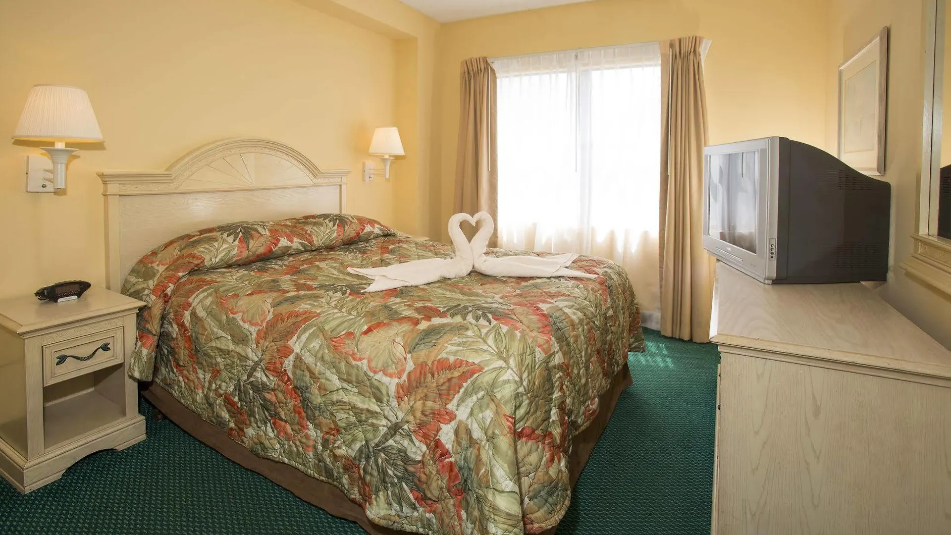 Hotel Enclave Suites, A Staysky & Near Universal Orlando