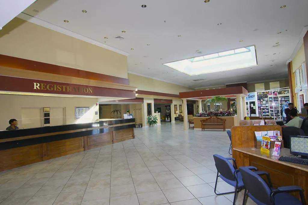 Ramada By Wyndham Kissimmee Gateway - Free Theme Park Shuttle