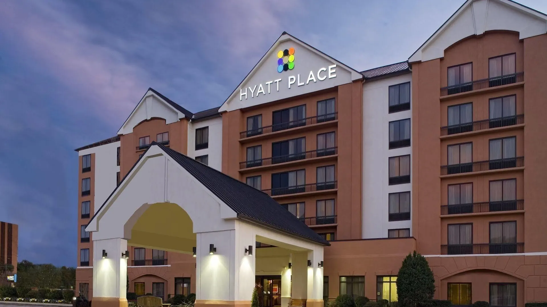 Hyatt Place Airport 3*