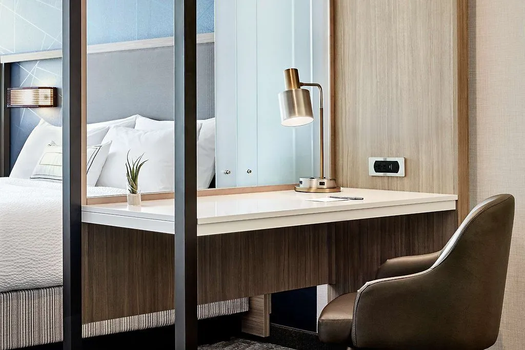 Springhill By Marriott At Millenia Hotel