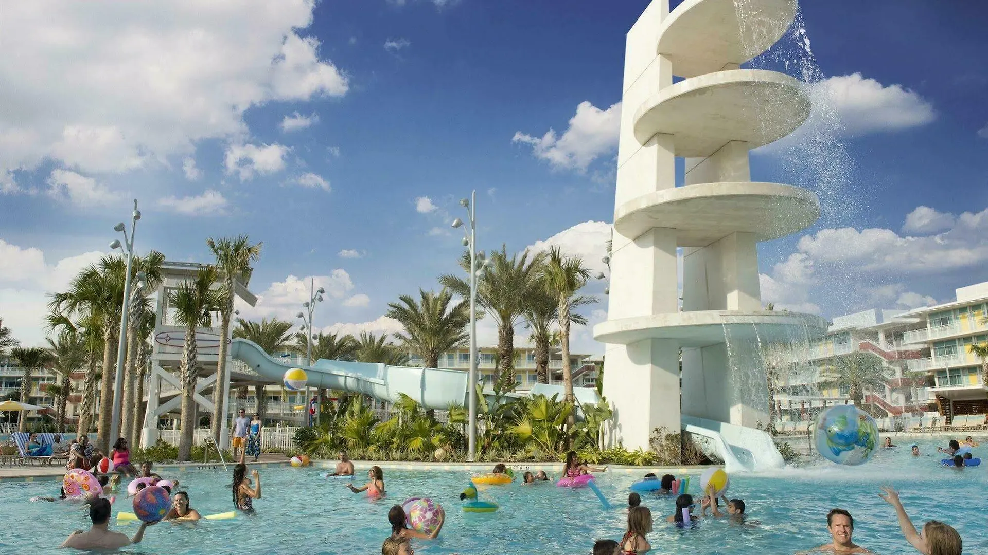 Universal's Bay 3*