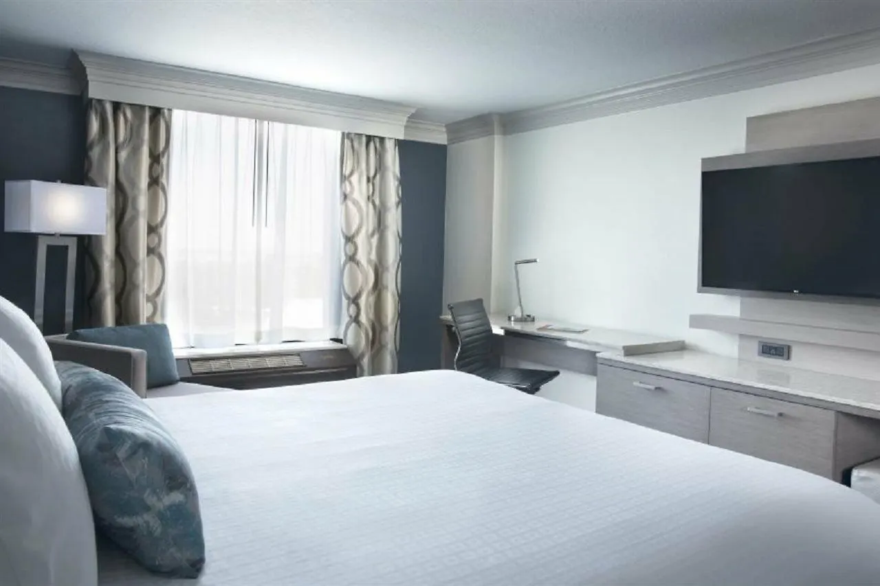 Rosen Centre Orlando Convention Center 3*