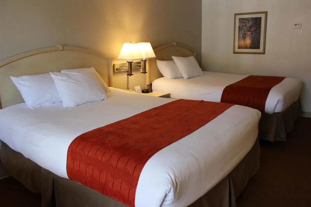 Hotel Ramada By Wyndham Kissimmee Gateway - Free Theme Park Shuttle